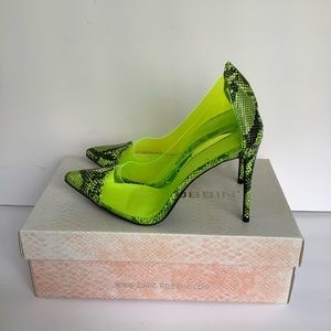 CAPE ROBBIN LIME GREEN PUMPS